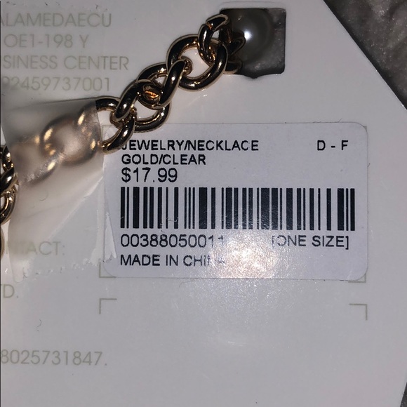 NWT necklace - Picture 3 of 4